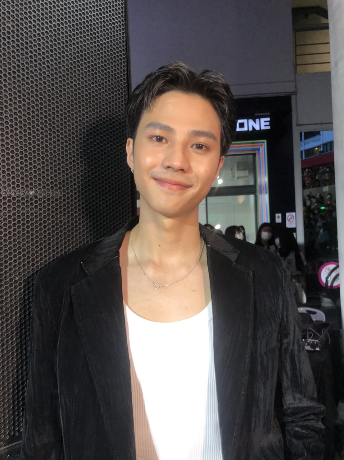 “แบงค์ ธิติ” โต้ติดแฟน “พิมฐา” จนลืมเพื่อน