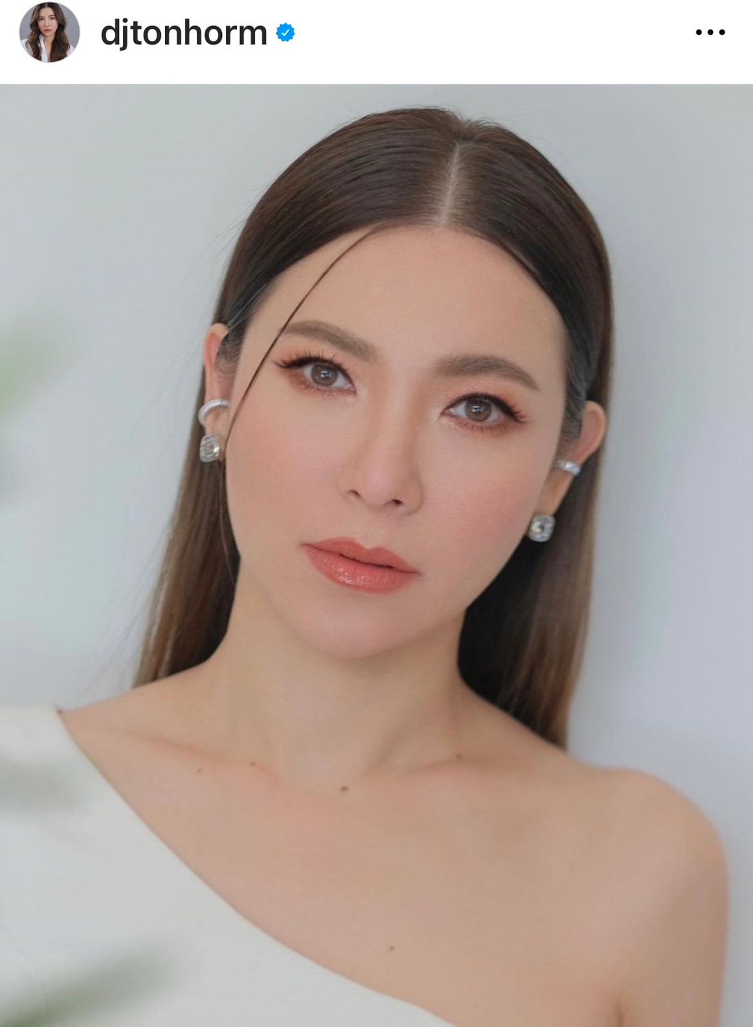 ต้นหอม ศกุนตลา ลั่นตอนนี้โสด ขอผู้ชายมั่นคงแบบฟูลแพ็กเกจ ต้นหอม ศกุนตลา ลั่นตอนนี้โสด ขอผู้ชายมั่นคงแบบฟูลแพ็กเกจ