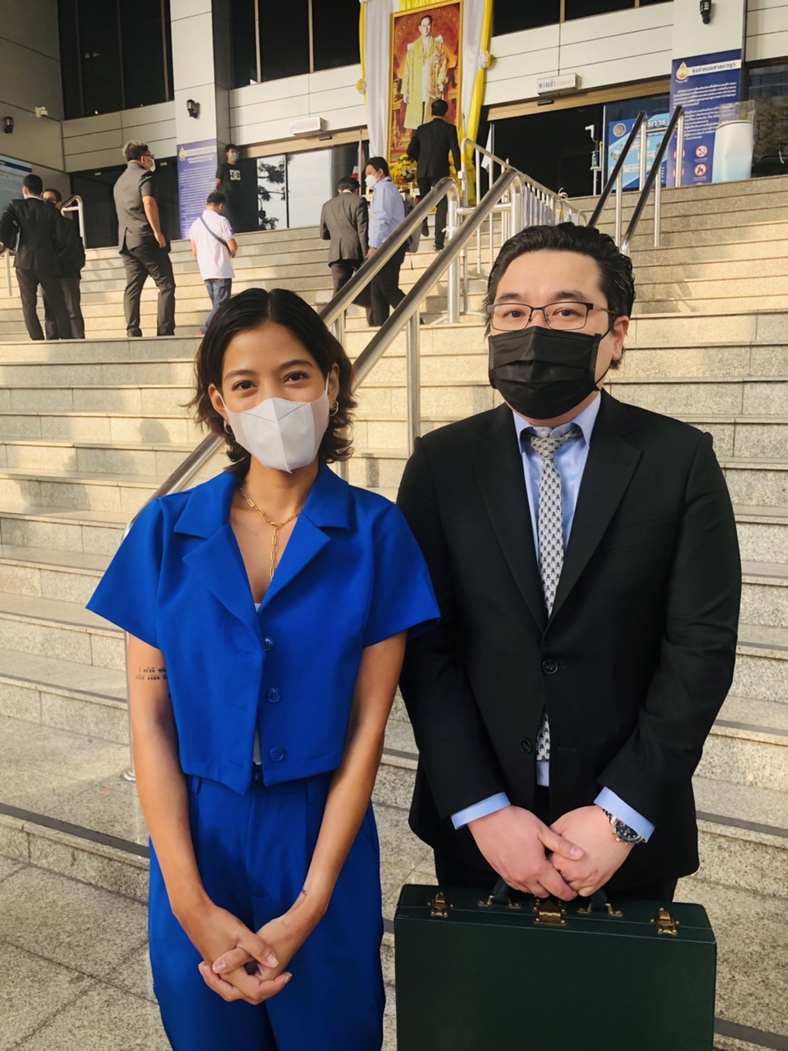 สายป่าน อภิญญา ขึ้นศาลนัดสืบพยาน พร้อมเจอหน้าคู่กรณีครั้งแรก สายป่าน อภิญญา ขึ้นศาลนัดสืบพยาน พร้อมเจอหน้าคู่กรณีครั้งแรก