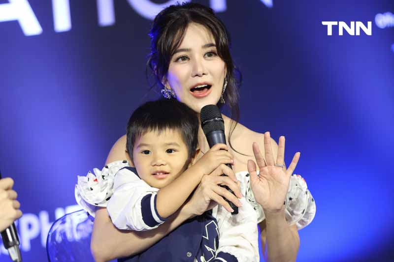 “แม่ก้อย” ควง “น้องทะเล” อวดความน่ารักออกงานคู่ครั้งแรก “แม่ก้อย” ควง “น้องทะเล” อวดความน่ารักออกงานคู่ครั้งแรก