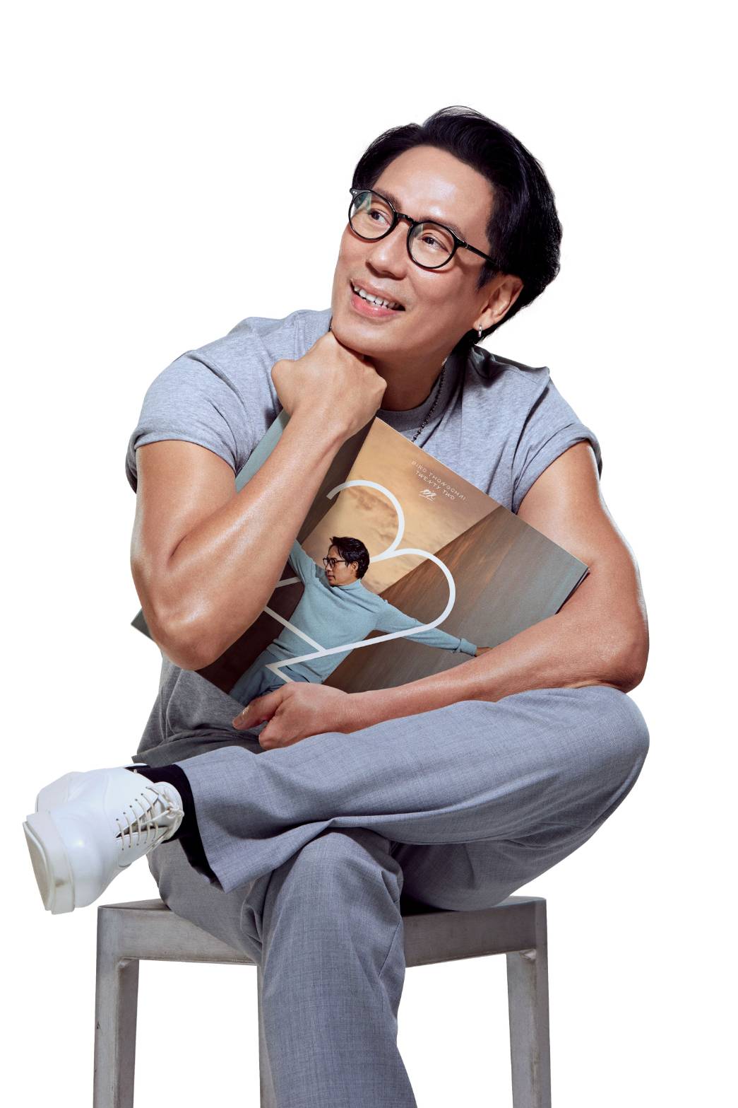   “เบิร์ด-ธงไชย”  พร้อมเสิร์ฟบิ๊กเซอร์ไพรส์ ซุ่มถ่ายเอ็มวีเพลงใหม่!!