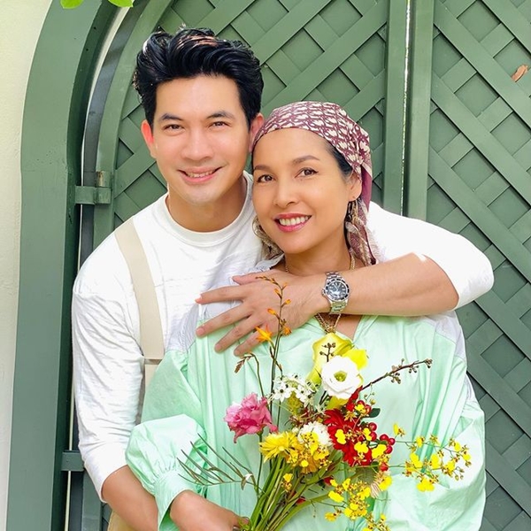 ย้อนรอย 3 ดาราสาว ไหว้พระตีมูรติ ความรักสำเร็จ ! 