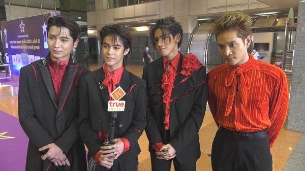 New Country เตรียมโกอินเตอร์ เผยมีงานต่างประเทศติดต่อมาแล้ว (มีคลิป)        