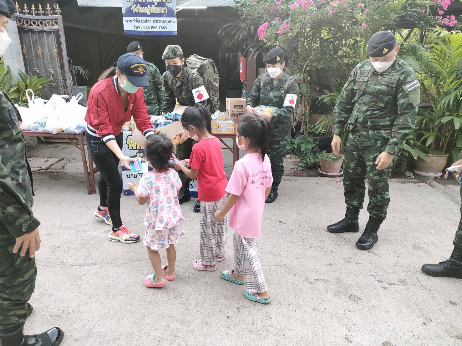 กองทัพไทย เข้มแคมป์คนงาน หลังรัฐคลายมาตรการโควิด กองทัพไทย เข้มแคมป์คนงาน หลังรัฐคลายมาตรการโควิด