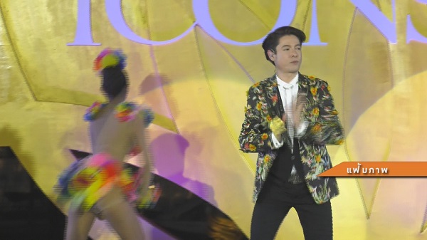 วง New Country เปิดมินิคอนเสิร์ตโชว์ซิงเกิ้ลใหม่ เฉือนใจ  (มีคลิป)