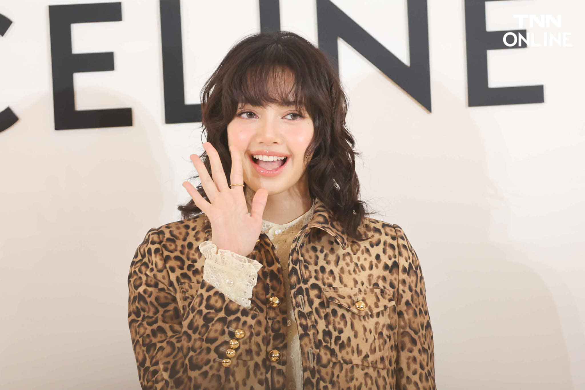 น่ารักมาก รวมภาพบรรยากาศ “ลิซ่า” BLACKPINK และ “พัคโบกอม” ร่วมงานเปิดตัว CELINE STORE น่ารักมาก รวมภาพบรรยากาศ “ลิซ่า” BLACKPINK และ “พัคโบกอม” ร่วมงานเปิดตัว CELINE STORE