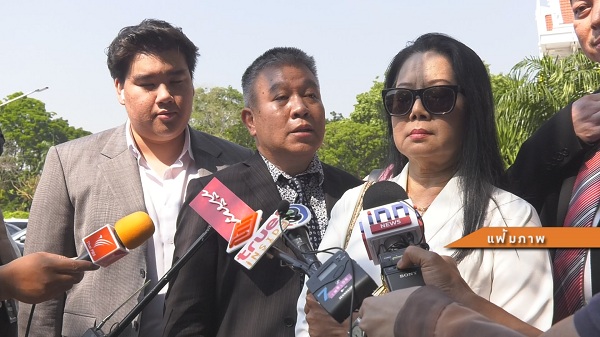 จ่อเรียกเงินคนบนเรือ 179 ล้านบาท “แม่แตงโม” หอบหลักฐานเข้าพบศาล  (มีคลิป)