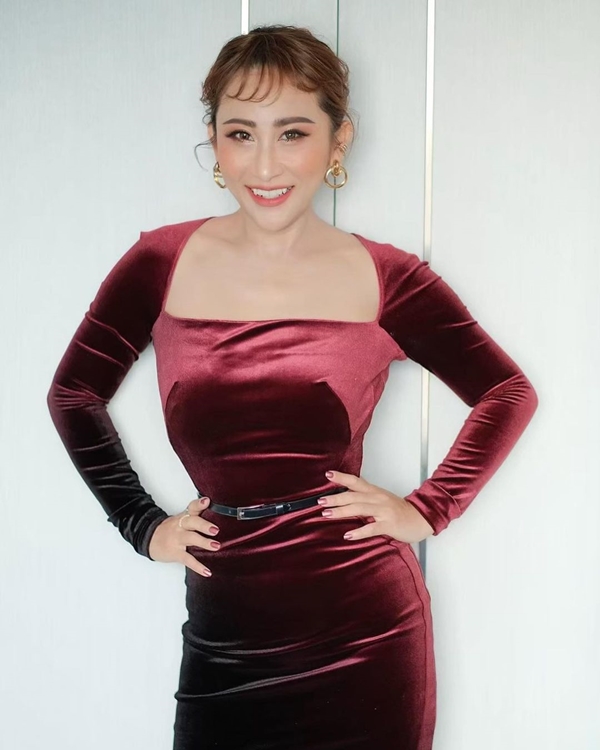 ลาล่า อาร์สยาม ขอระบาย งานไม่มี เพราะโควิด หลังเจอไฟแนนซ์โทรทวงเงิน!! ลาล่า อาร์สยาม ขอระบาย งานไม่มี เพราะโควิด หลังเจอไฟแนนซ์โทรทวงเงิน!!