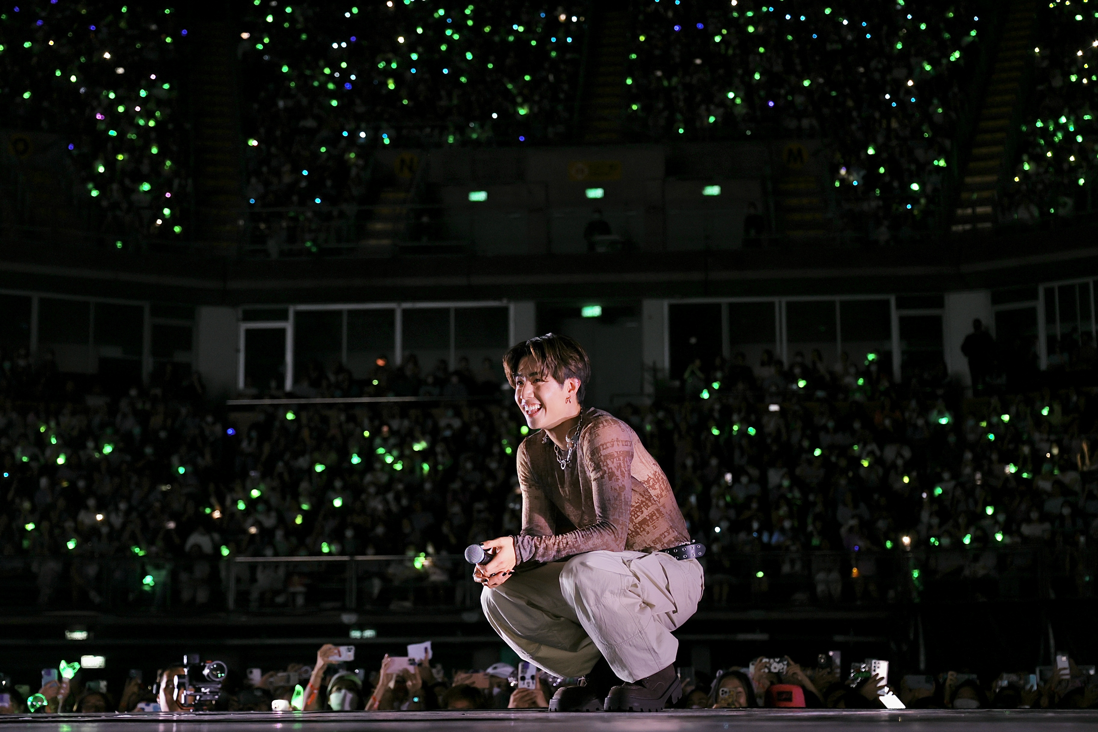 สีเขียวทั้งฮอลล์! ภาพบรรยากาศ คอนเสิร์ต Mark Tuan The Other Side Asia Tour ในวันแรก สีเขียวทั้งฮอลล์! ภาพบรรยากาศ คอนเสิร์ต Mark Tuan The Other Side Asia Tour ในวันแรก