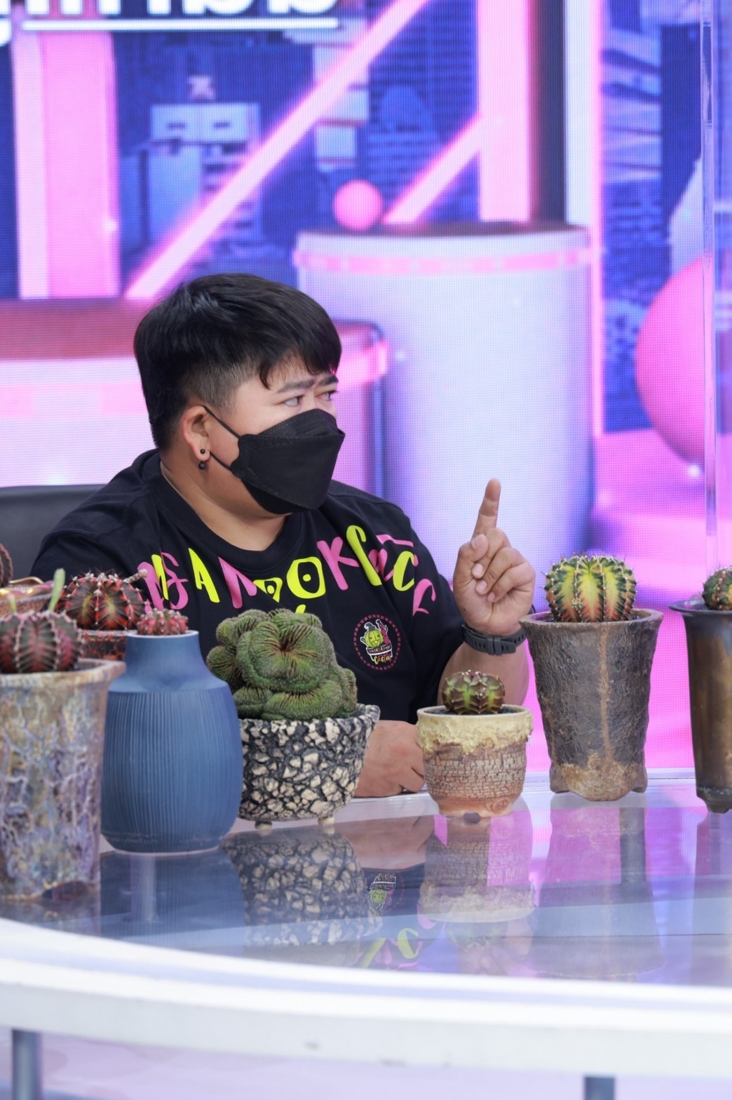 โก๊ะตี๋ ใช้เงินเพียงเดือนละ 30,000บาท ปลูกแคคตัสขายจนประสบความสำเร็จ!! โก๊ะตี๋ ใช้เงินเพียงเดือนละ 30,000บาท ปลูกแคคตัสขายจนประสบความสำเร็จ!!