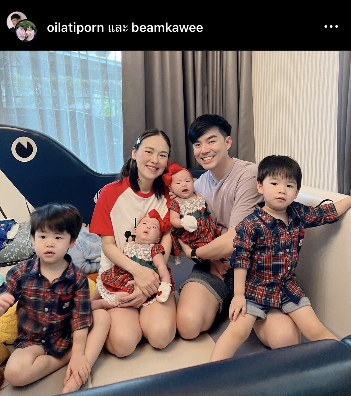 น่ารักไม่ไหว น้องพีร์ ป้อนนม น้องอัยวา ขณะที่มืออีกข้างป้อนตัวเอง เอ็นดูสุด!
