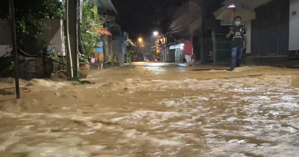 อ่วม! พายุมู่หลานแผลงฤทธิ์ เชียงราย-น่าน ยังถูกน้ำท่วม