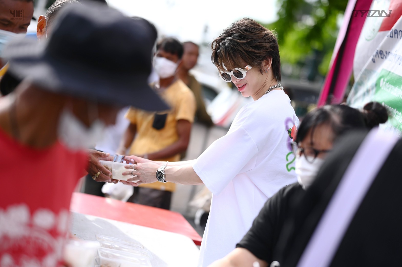 กรี๊ดสิครับ กรี๊ดเลย! ศิลปินจัดคาเฟ่ให้แฟนคลับมีอยู่จริง ไทแทน ฉลองครบรอบเดบิวต์ 1 ปี กรี๊ดสิครับ กรี๊ดเลย! ศิลปินจัดคาเฟ่ให้แฟนคลับมีอยู่จริง ไทแทน ฉลองครบรอบเดบิวต์ 1 ปี