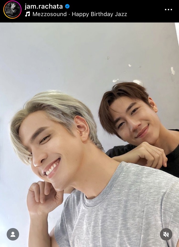 ครองเทรนทวิทเตอร์อีกครั้ง แจม-ฟิล์ม หลังบุกจัดแฟนมีตที่มาเก๊า
