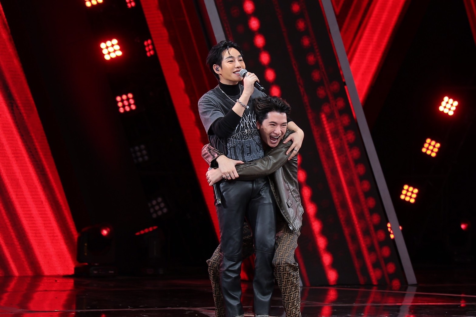 คริส พีรวัส ช็อก! หลังไอดอล ในดวงใจเป๊ก ผลิตโชคเซอร์ไพรส์ กลางรายการ 