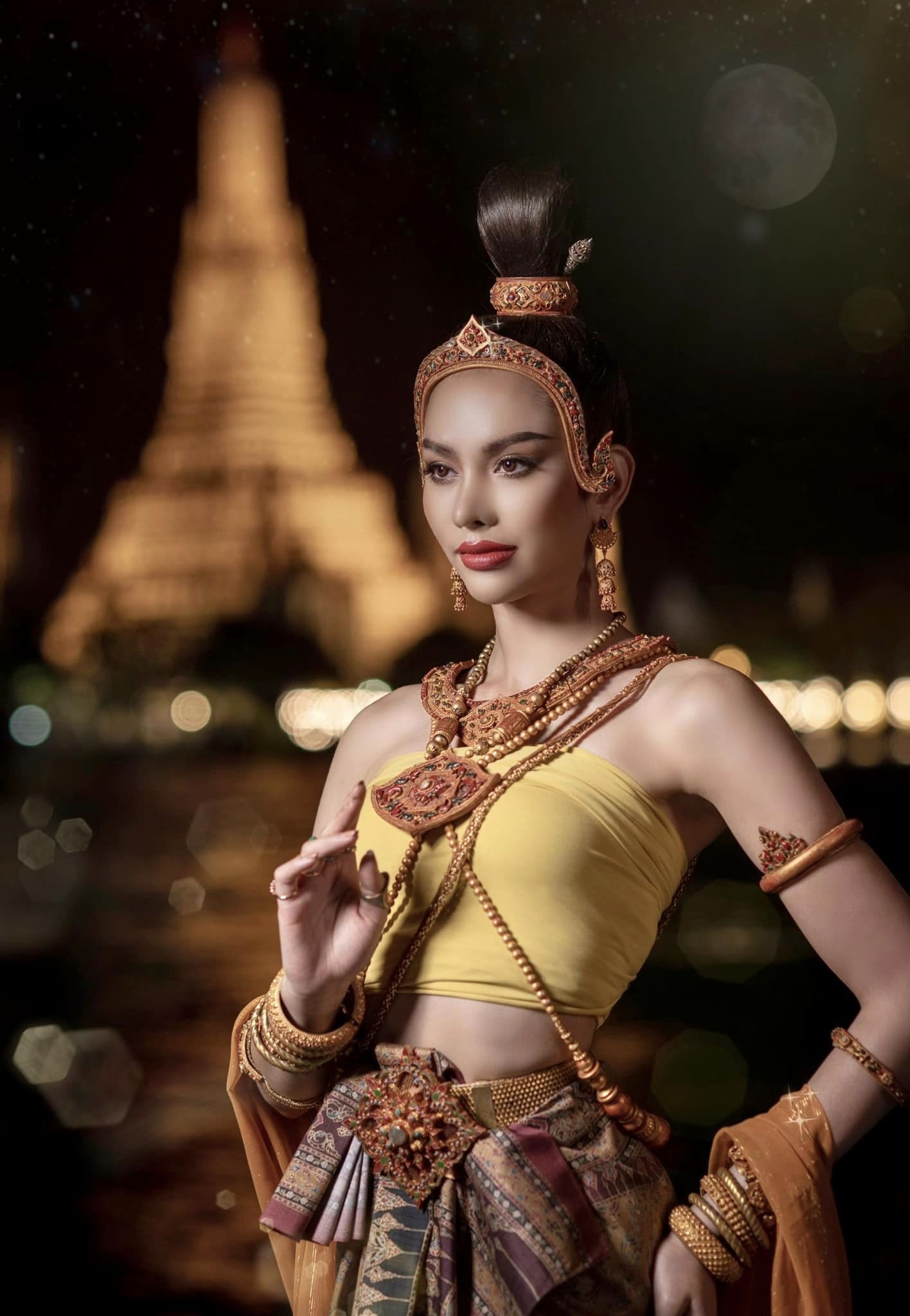 แอนนา เสือ แปลงโฉมเป็นนางนพมาศ ต้อนรับเทศกาลวันลอยกระทง แอนนา เสือ แปลงโฉมเป็นนางนพมาศ ต้อนรับเทศกาลวันลอยกระทง