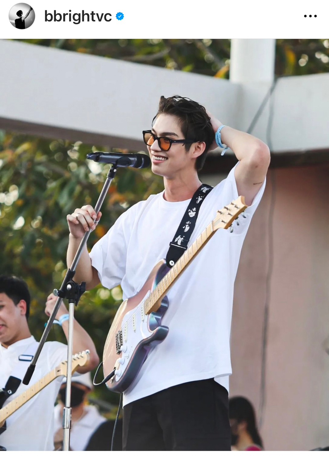 โบกี้ไลอ้อน - ไบรท์ เผยโปสเตอร์แรกจากการร่วมงานเพลง ด้านแฟนคลับรอฟังเพียบ! โบกี้ไลอ้อน - ไบรท์ เผยโปสเตอร์แรกจากการร่วมงานเพลง ด้านแฟนคลับรอฟังเพียบ!