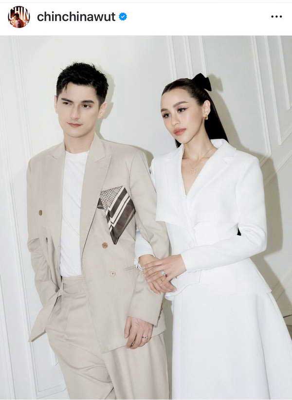 ยินดี! ชิน ชินวุฒ ควง ลิลลี่ ภัณฑิลา จดทะเบียนสมรสแล้ว เริ่มชีวิตคู่อย่างเป็นทางการ ยินดี! ชิน ชินวุฒ ควง ลิลลี่ ภัณฑิลา จดทะเบียนสมรสแล้ว เริ่มชีวิตคู่อย่างเป็นทางการ