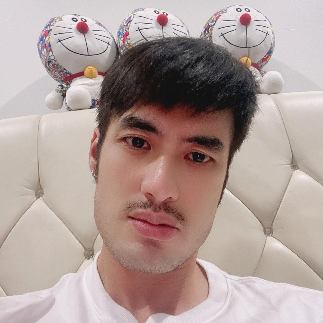 ส่องซุปตาร์! ลุคเซอร์ไว้หนวดเครา กักตัวช่วงโควิด ส่องซุปตาร์! ลุคเซอร์ไว้หนวดเครา กักตัวช่วงโควิด