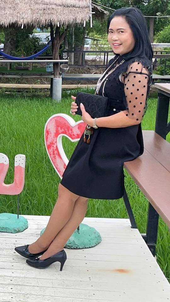 ครูปุ้ม ภรรยา ครูชลธี ชนะคดี!! ฟ้องเลขาคนสนิท เผยเป็นห่วงครูเพราะติดต่อไม่ได้ ครูปุ้ม ภรรยา ครูชลธี ชนะคดี!! ฟ้องเลขาคนสนิท เผยเป็นห่วงครูเพราะติดต่อไม่ได้