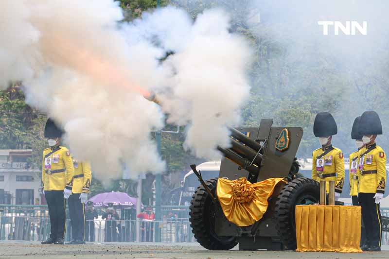 ยิงสลุตหลวง จำนวน 21 นัด เฉลิมพระเกียรติเนื่องในโอกาสวันฉัตรมงคล ยิงสลุตหลวง จำนวน 21 นัด เฉลิมพระเกียรติเนื่องในโอกาสวันฉัตรมงคล