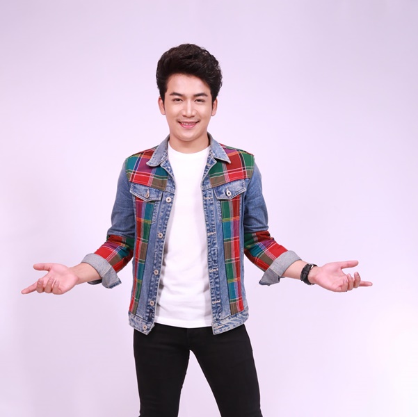 ใครเป็นใคร?! ย้อนดูรูปวัยเด็กของศิลปินคนดัง!!