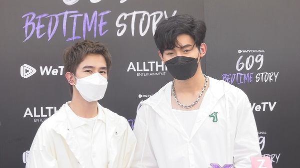 แฟนคลับเฮรัวๆ “โอห์ม-ฟลุ๊ค” รับงานคู่ต่อเนื่อง    (มีคลิป)