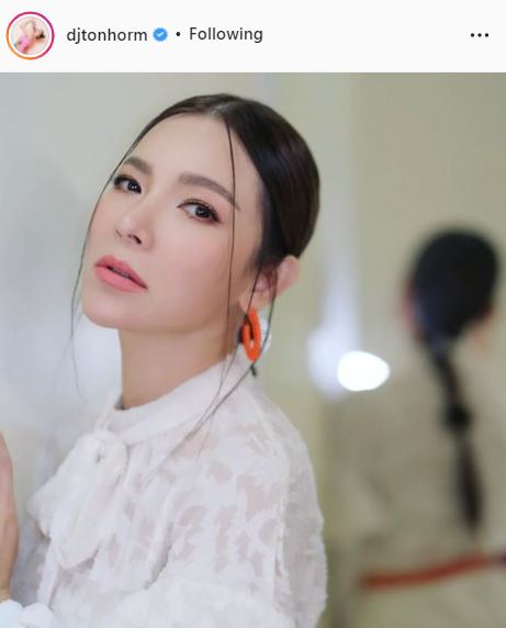 ต้นหอม ตอบเเล้วสถานะกับหนุ่มรุ่นน้อง หล่งซื่อ ลี 