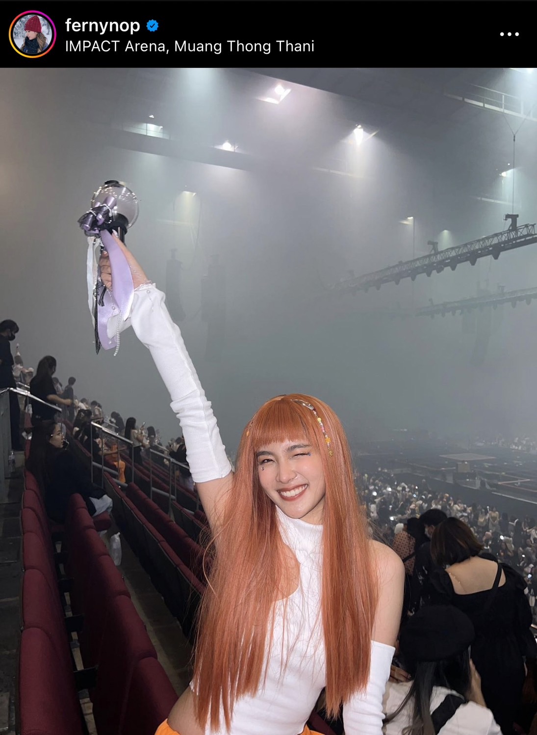เฟิร์น นพจิรา เกิดอาการซึมเศร้าหลังชมคอนเสิร์ต SUGA เฟิร์น นพจิรา เกิดอาการซึมเศร้าหลังชมคอนเสิร์ต SUGA