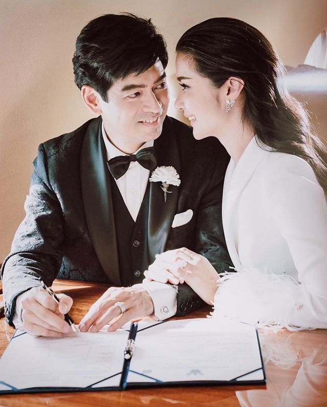 ฤกษ์ดี จิ๊บ-จ๊ะจ๋า จัดวิวาห์เหินฟ้าเหมาเครื่อง บินวนทะเลหัวหิน! ฤกษ์ดี จิ๊บ-จ๊ะจ๋า จัดวิวาห์เหินฟ้าเหมาเครื่อง บินวนทะเลหัวหิน!