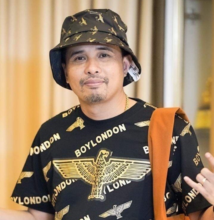 นายห้างประจักษ์ชัย โพสต์เดือดถึงใคร ด้านชาวเน็ตแห่กดไลก์สนั่น!! นายห้างประจักษ์ชัย โพสต์เดือดถึงใคร ด้านชาวเน็ตแห่กดไลก์สนั่น!!