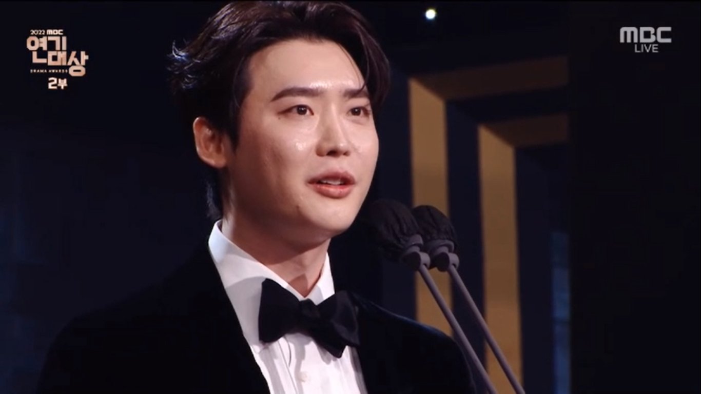 'อีจงซอก’ คว้าแทซังที่2!! พร้อมรางวัลคู่รักกับ 'ยุนอา' จากซีรีส์ Big Mouth 'อีจงซอก’ คว้าแทซังที่2!! พร้อมรางวัลคู่รักกับ 'ยุนอา' จากซีรีส์ Big Mouth