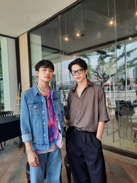 โลกออนไลน์ร้อนแรง ปี 2564 แจ้งเกิดดาวดังหลายคน โลกออนไลน์ร้อนแรง ปี 2564 แจ้งเกิดดาวดังหลายคน