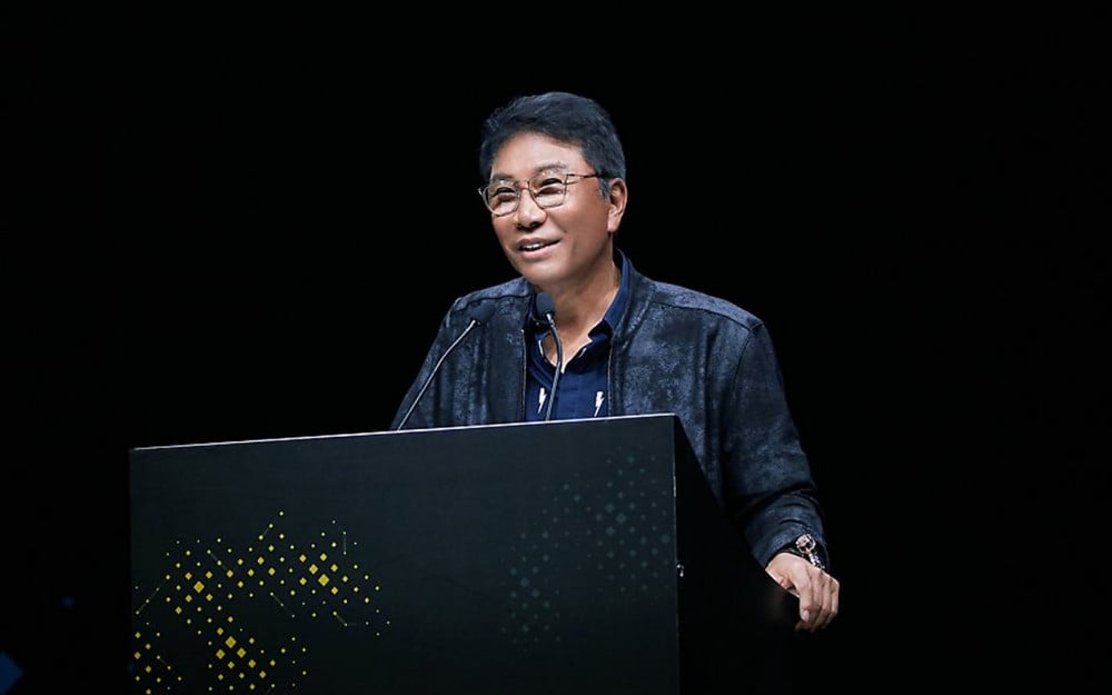ปิดดีลใหม่เกือบ15,000ล้าน!! HYBE ขายต่อหุ้นค่าย SM ให้ Kakao 19.43% ปิดดีลใหม่เกือบ15,000ล้าน!! HYBE ขายต่อหุ้นค่าย SM ให้ Kakao 19.43%