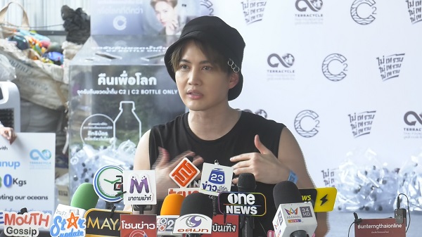 “กอล์ฟ พิชญะ” เล่าโมเมนต์น่ารักสุดพิเศษ “ไมค์-แม็กซ์เวลล์”   (มีคลิป)