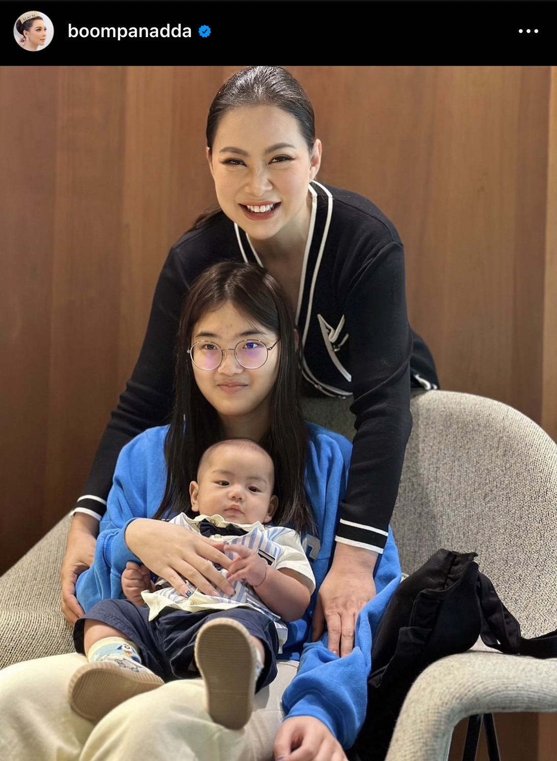 จัดทริปแรก! บุ๋ม ปนัดดา พาครอบครัว น้องอเล็กซ์-น้องอันดา เที่ยวไกลถึงฮ่องกง 