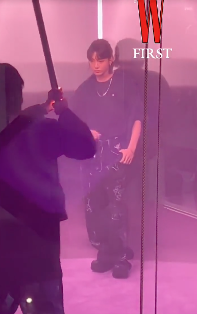 สตาร์เอเชียล้นงาน!! ‘จองกุก - เจนนี่ - โรอุน - ใหม่ ดาวิกา’ ที่อีเวนต์ Calvin Klein กรุงโซล สตาร์เอเชียล้นงาน!! ‘จองกุก - เจนนี่ - โรอุน - ใหม่ ดาวิกา’ ที่อีเวนต์ Calvin Klein กรุงโซล