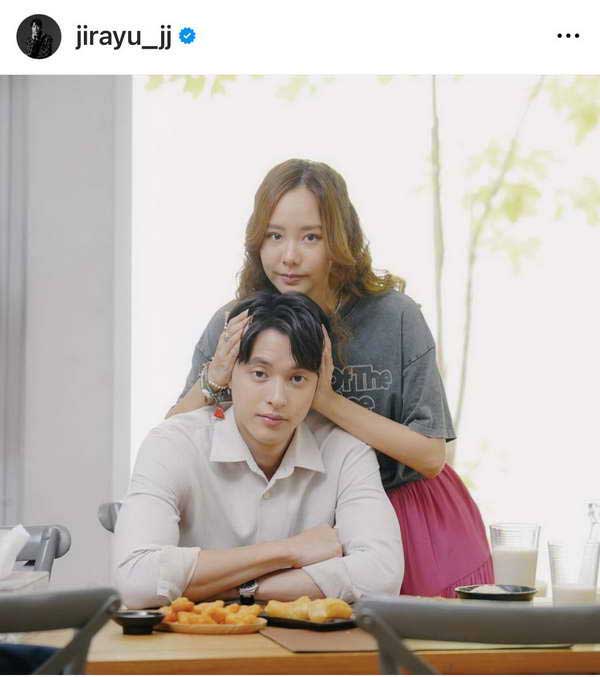 เจมส์จิ-เต้ย จรินทร์พร ควงคู่บินสู่กรุงปารีส ชมฟุตบอลนัดชิงฯ โอลิมปิก 2024 เจมส์จิ-เต้ย จรินทร์พร ควงคู่บินสู่กรุงปารีส ชมฟุตบอลนัดชิงฯ โอลิมปิก 2024