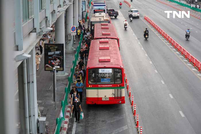 Bus Lane ราชประสงค์ แก้ปัญหารถจอดแช่หน้าป้ายรถเมล์ Bus Lane ราชประสงค์ แก้ปัญหารถจอดแช่หน้าป้ายรถเมล์