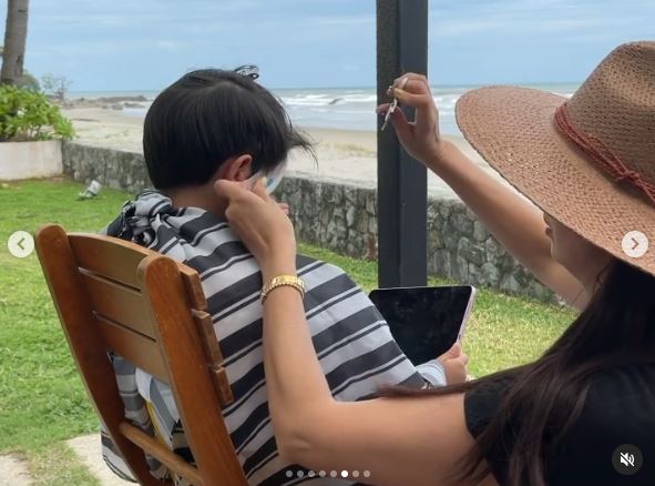 เมย์ มาริษา ตัดผมให้ลูกชาย ทำชาวเน็ตกรี๊ดลั่น!!