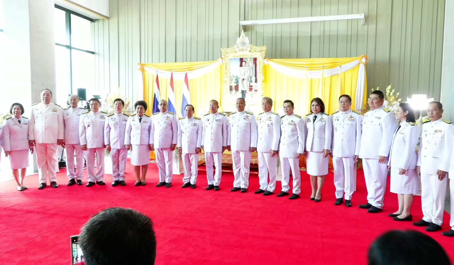 “มงคล” ปธ.วุฒิฯ ย้ำไม่มีสี ไม่มีขั้ว ขอแทนคุณแผ่นดินจนชีวิตจะหาไม่ “มงคล” ปธ.วุฒิฯ ย้ำไม่มีสี ไม่มีขั้ว ขอแทนคุณแผ่นดินจนชีวิตจะหาไม่