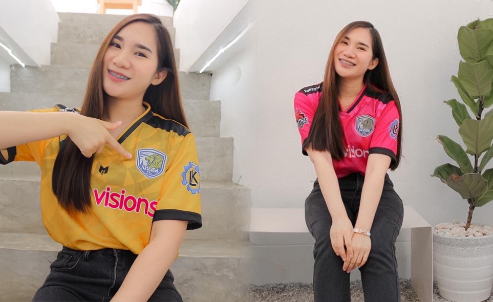 Exclusive Talk : 'มาดามฝ้าย' เปิดชุดแข่งใหม่ 'สกลนครทรูฯ' หวังเป็นม้ามืดโซนอีสาน Exclusive Talk : 'มาดามฝ้าย' เปิดชุดแข่งใหม่ 'สกลนครทรูฯ' หวังเป็นม้ามืดโซนอีสาน