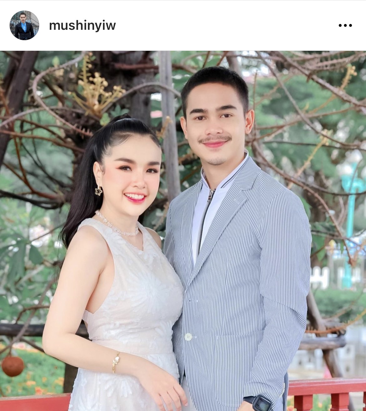 เจนนี่ ออกโรงป้อง ยิว หลังเจอชาวเน็ตแซะซื้อโทรศัพท์ให้วันครบรอบ เจนนี่ ออกโรงป้อง ยิว หลังเจอชาวเน็ตแซะซื้อโทรศัพท์ให้วันครบรอบ