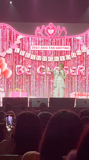 อปป้าก็มา!! โมเมนต์ชวนหวีด ‘อีซองคยอง - คิมมินแจ’ ในงานแฟนมีตเมืองไทย อปป้าก็มา!! โมเมนต์ชวนหวีด ‘อีซองคยอง - คิมมินแจ’ ในงานแฟนมีตเมืองไทย