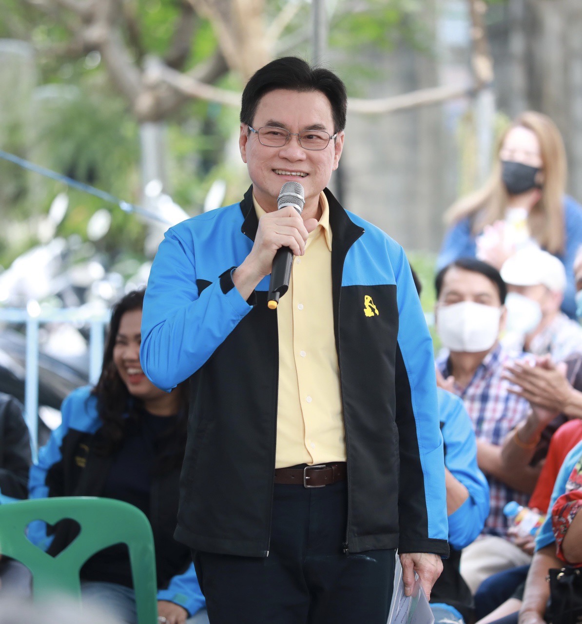 “จุรินทร์ ออนทัวร์ กทม.” ต่อเนื่อง ลงพื้นที่ชุมชนตลาดเก่า วัดพระยาไกร