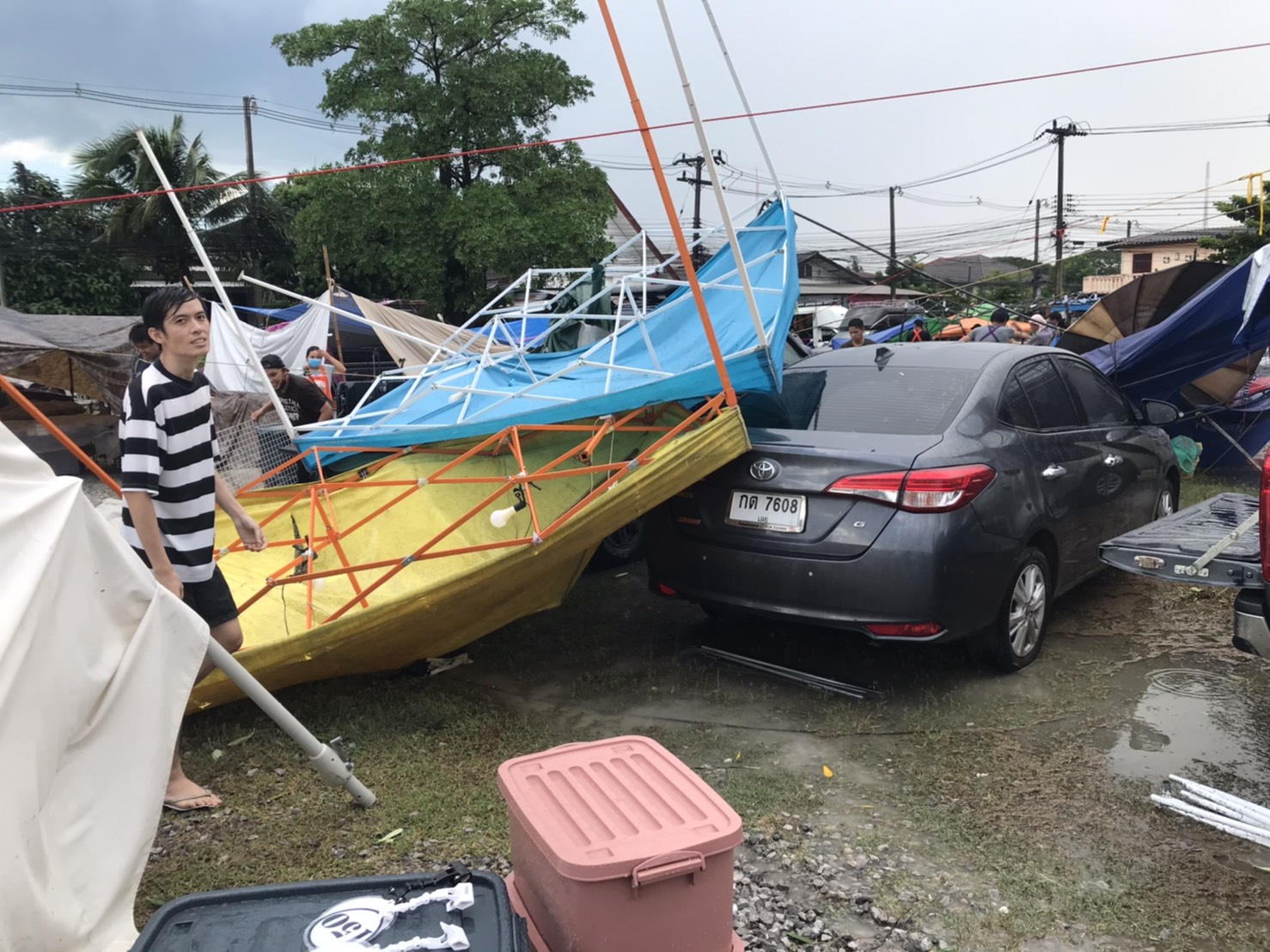 พายุพัดถล่ม จ.เลย! จวนผู้ว่าฯบ้านรือน ตลาด เสียหาย