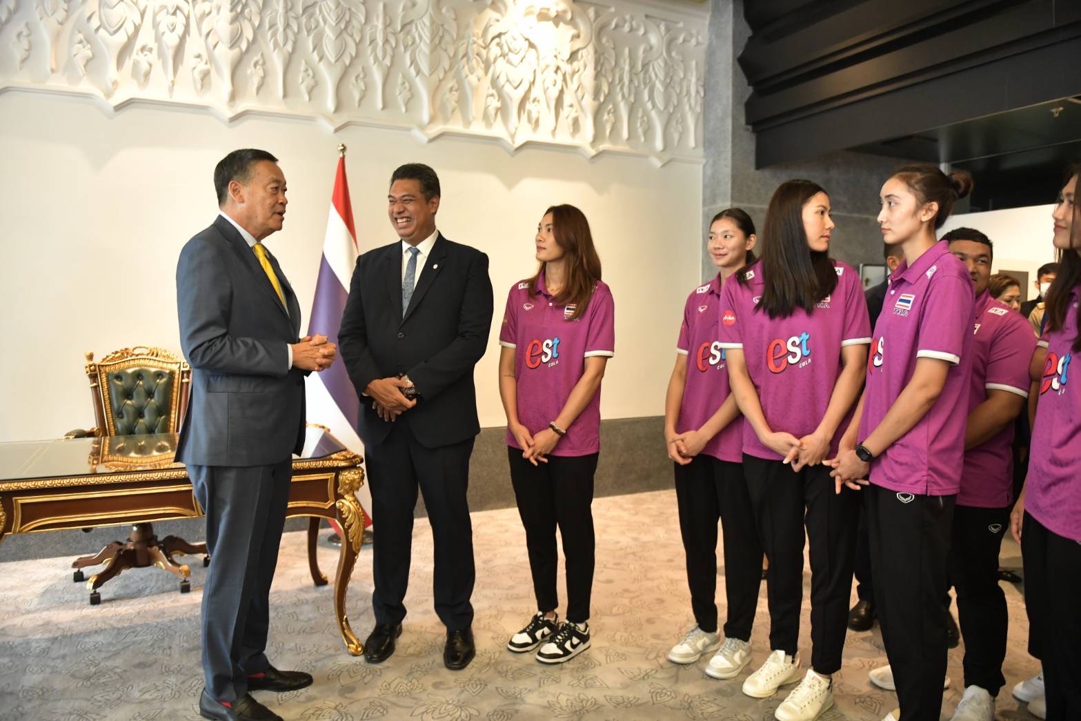 นายกฯให้กำลังใจวอลเลย์บอลหญิงทีมชาติไทย สู้ศึกโอลิมปิก 2024 รอบคัดเลือก นายกฯให้กำลังใจวอลเลย์บอลหญิงทีมชาติไทย สู้ศึกโอลิมปิก 2024 รอบคัดเลือก