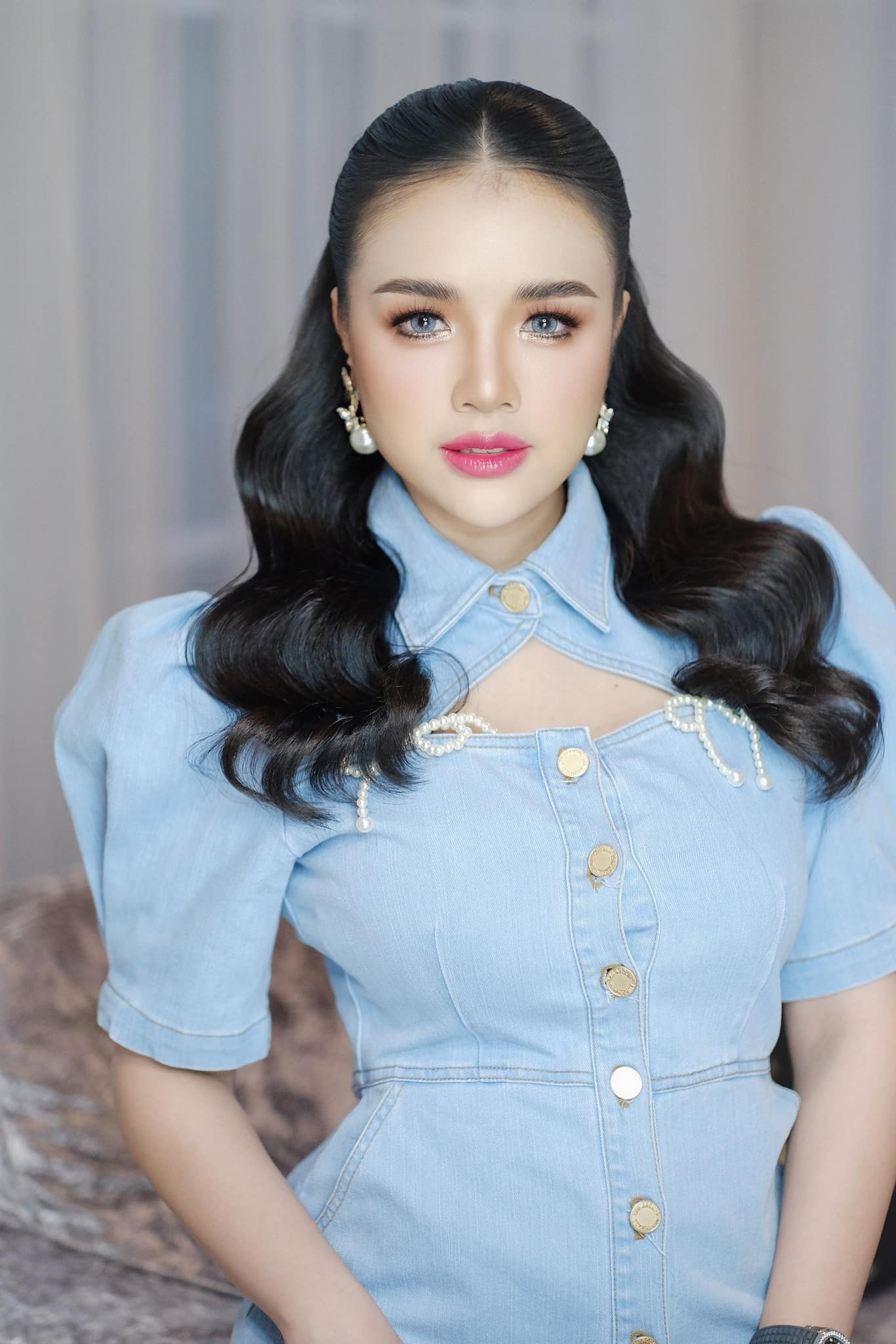 ชาวเน็ตดราม่า หลัง เจนนี่ รัชนก เตรียมทำเพลงให้เด็กในค่าย ลั่น ถ้ายอดวิวไม่ถึง 10 ล้าน ต้องขายครีมเพื่อต่อสัญญา 