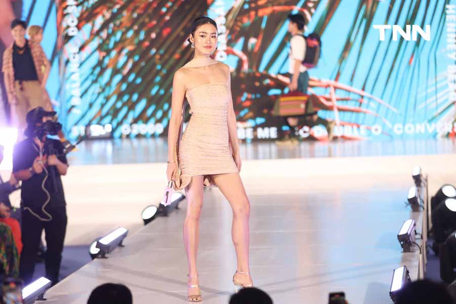“โยเกิร์ต” สวย ปัง สะเทือนรันเวย์