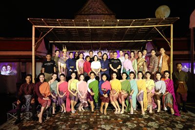 เปิดตัวละคร หม่อมเป็ดสวรรค์ สุดอลังการ “ทับทิม อัญรินทร์ - ฟิล์ม เฌอร์ลิษา” โชว์เคมีใหม่ เปิดตัวละคร หม่อมเป็ดสวรรค์ สุดอลังการ “ทับทิม อัญรินทร์ - ฟิล์ม เฌอร์ลิษา” โชว์เคมีใหม่